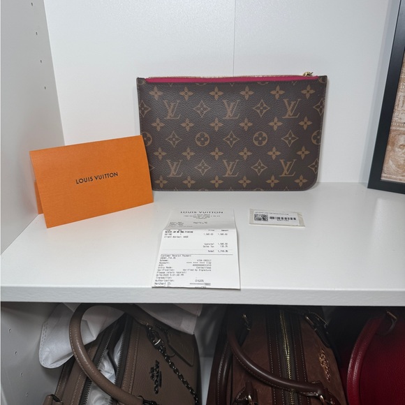 Louis Vuitton Brown and Tan Monogram Pouch - Picture 1 of 8
